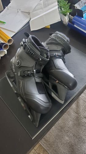 Bauer Konekt 2 Skates size 10 (Used)