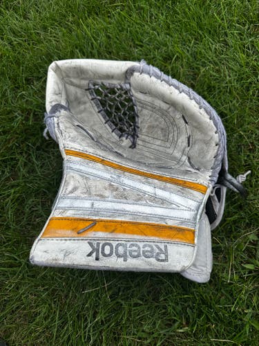 Reebok premier 4 Full Right Glove (Used)