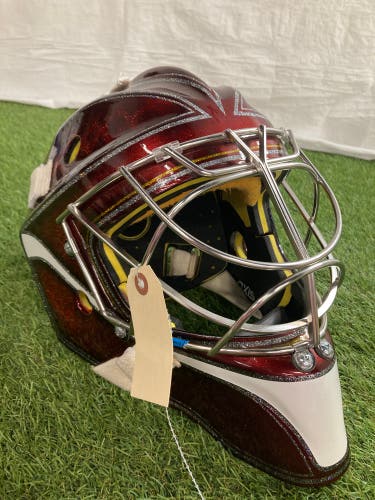 Red Senior CCM Axis 1.5 Goalie Mask (Used)