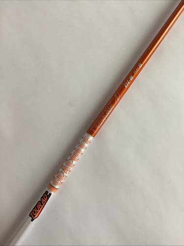 Graphite Design Tour AD DI-6 Stiff Driver Shaft 44 Inches With Titleist Tip