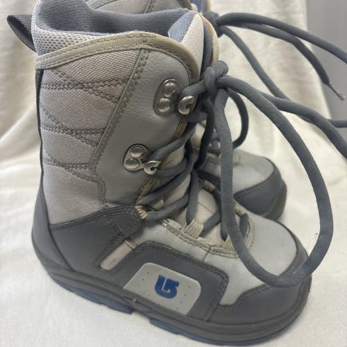 Junior Youth Size 3 Burton MOTO Kids Snowboarding Boots