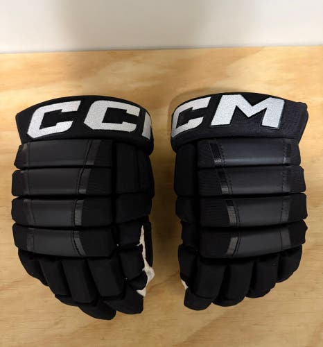 CCM HG97 Gloves 14" Pro Stock (New)