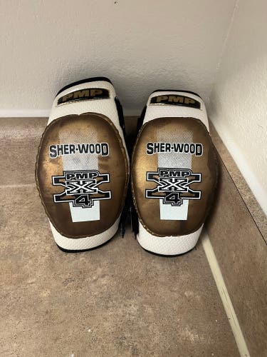 Senior Small Sher-Wood Elbow Pads (Used)