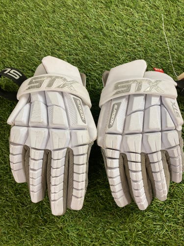 White STX Surgeon Lacrosse Gloves Medium (Used)