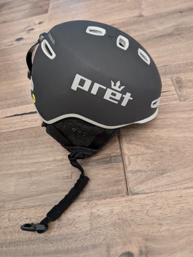 Like NEW - Kid's Small / Medium Pret Helmet (Used)