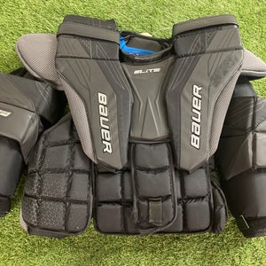 Intermediate Medium Bauer Elite Goalie Chest Protector (Used)