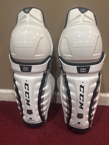 Senior CCM 21K 14" Shin Pads Pro Stock (New) ITEM#1414