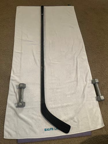 Senior Right Handed Hockey Stick (New)