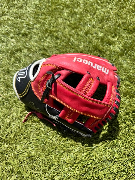 Marucci Youth Caddo V2 11" Baseball Glove (MFG2CD1100)