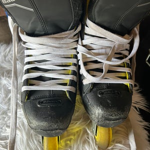 Bauer Inline Skates Junior Size 4 (Used)