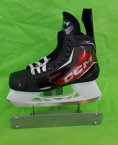 2025 CCM JetSpeed FT860 Hockey Skates Wide Width 9 (New)