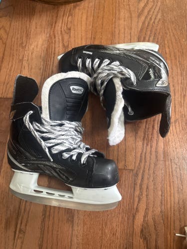 Reebok 14K Hockey Skates 13.5 (Used)