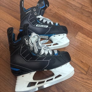 Bauer Nexus Elevate Hockey Skates Size 3.5 (Used)