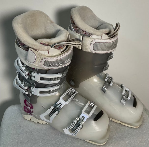 Mondo 24.5 Women's Rossignol AllTrack 70 Ski Boots Soft Flex (Used)(SY2320)