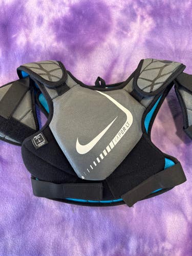 Medium Youth Nike Vapor LT Shoulder Pads (Used)