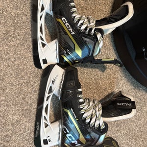 CCM Tacks AS-V PRO 7.5 Regular Hockey Skates (New)