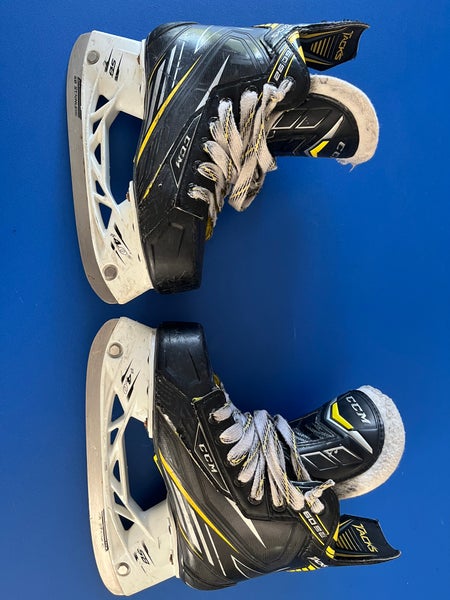 CCM Tacks 6092 Hockey Skates Regular Width Size 2 (Used)