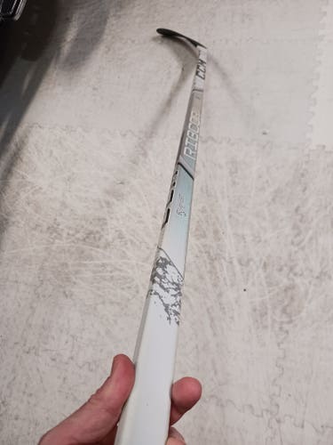 Senior CCM RibCor White Trigger 9 Pro Right Handed Hockey Stick P28 Pro Stock (Used)