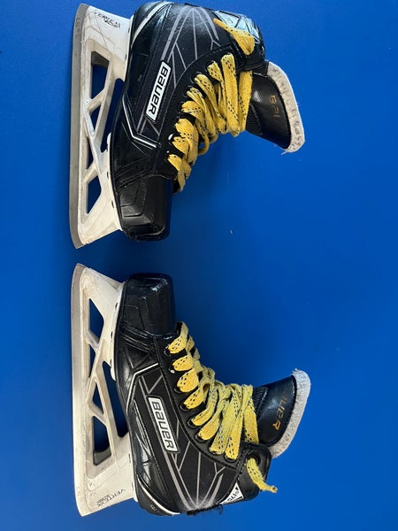 Bauer Supreme S170 Hockey Goalie Skates Regular Width Size 4 (Used)