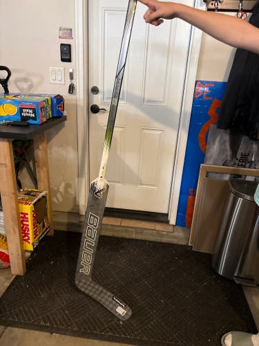 Senior Bauer Hyperlite 2 Regular Goalie Stick 25" Paddle (Used)