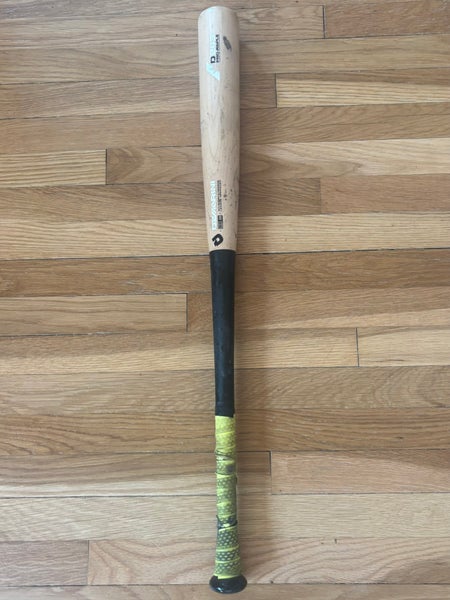 DeMarini D243 Maple Composite BBCOR Certified Bat (-3) 30 oz 33" (Used)