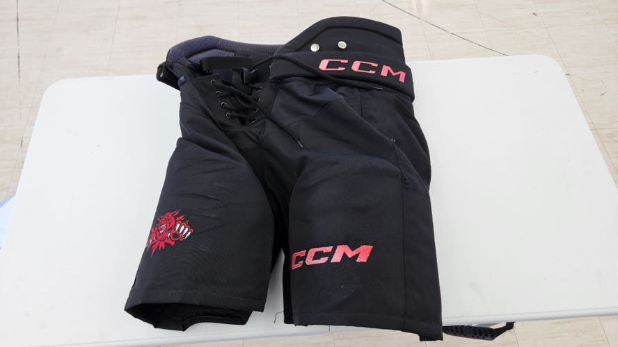 Men's Black Senior Large CCM HPTK Hockey Pants Pro Stock (Used)