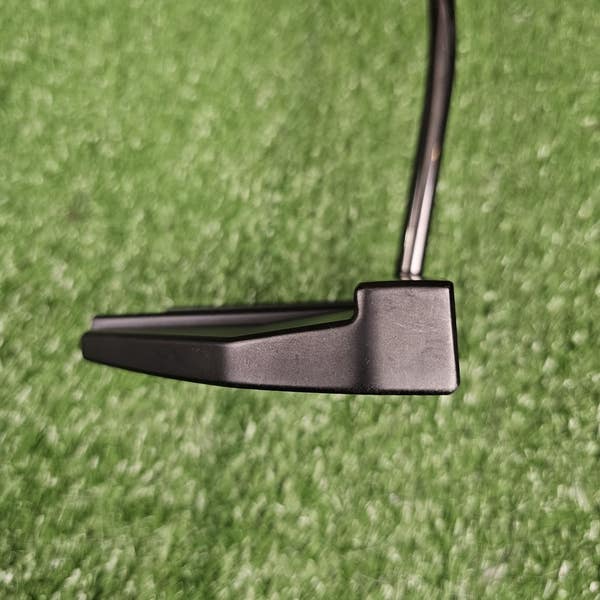 Scotty Cameron Circle T Futura X 7M Tour Use Only Mallet Black