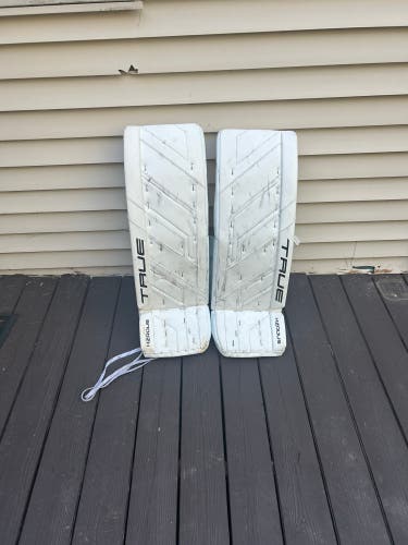 34" 2024 True HZRDUS 7X4 Goalie Leg Pads (Used)