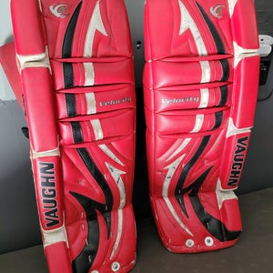 Used Intermediate Vaughn V4 7250 Goalie Leg Pads 28"