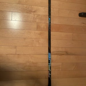 Youth True Hzrdus 9x4 Left Hand Hockey Stick T92 (New)