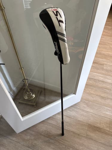 Men's 2021 Titleist TSi2 Right Handed Fairway Wood Stiff Flex 3 Wood (Used)