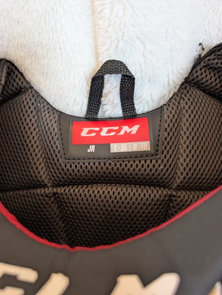 Large/Extra Large CCM EFLEX 5.5 Goalie Chest Protector (Used)