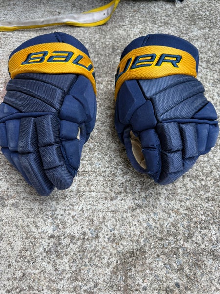 Bauer Vapor Pro Team Gloves 12" (Used)