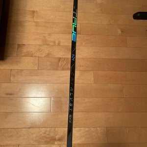 Youth True catalyst 9x3 flex 30 Left Hand Hockey Stick T28 (New)