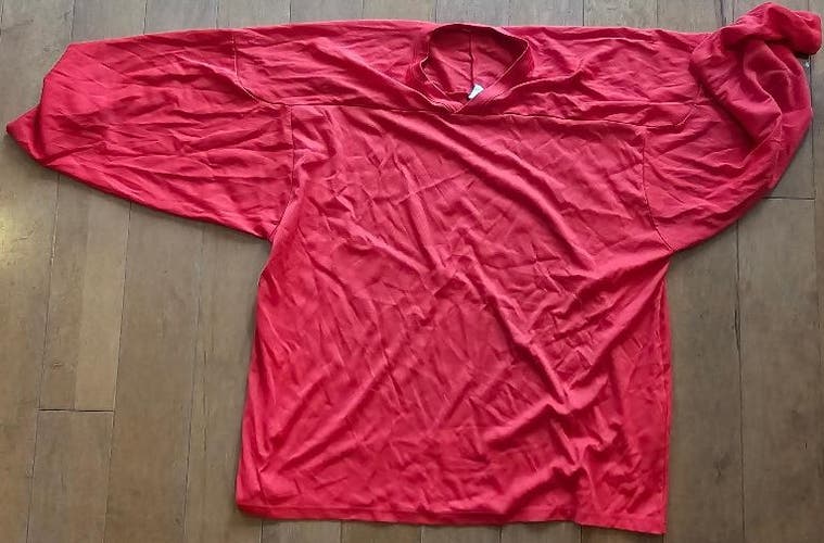 Red XXL Men's CCM Practice Jersey (Used)