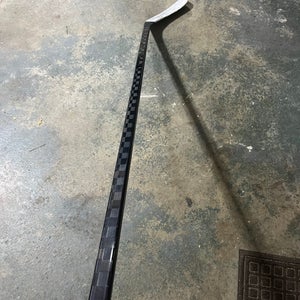 Senior Custom Extra Lite Right Handed Hockey Stick Mid Pattern Pro Stock PRO21 (Used)