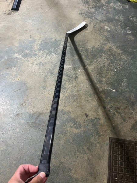 Senior Custom Extra Lite Right Handed Hockey Stick Mid Pattern Pro Stock PRO21 (Used)