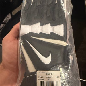 Black Adult Large Nike Hyperbeast Gloves (New)