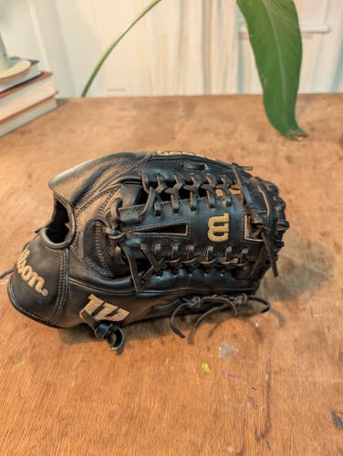Wilson A2000 12" Baseball Glove A12 Pitchers Glove