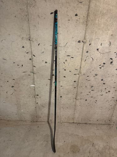 Senior Bauer Twitch Right Handed Hockey Stick P92 (Used)