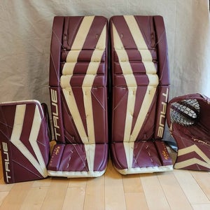 True Catalyst PX3 Senior 34" + 1.5"  |  Maroon, cream vintage & Columbia blue  |  Very lightly used