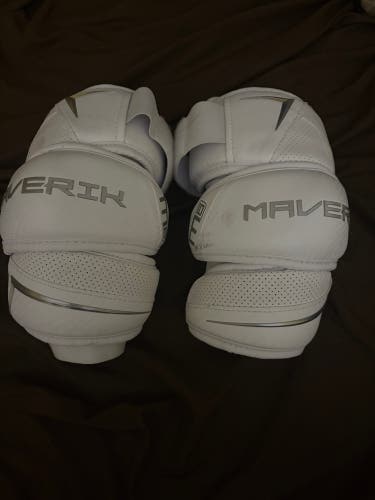 Large Adult Maverik M6 Arm Pads (Used)