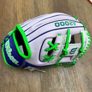 2025 Wilson A2000 RH Infield Baseball Glove 11.5" (New)