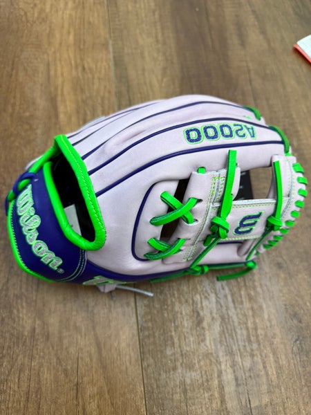 2025 Wilson A2000 RH Infield Baseball Glove 11.5" (New)