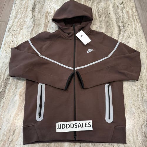 Nike Tech Fleece Windrunner Baroque Brown Reflect Silver FZ0754-237 Men’s Sz M

New with tags-$140