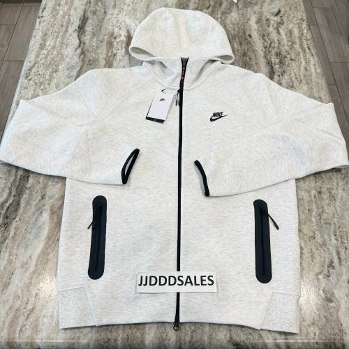 Nike Tech Fleece Windrunner Hoodie Birch Heather FB7921-051 Men’s Sz Large-Tall

New With Tags-$145