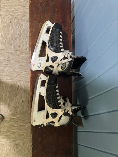 CCM Super Tacks 652 Hockey Skates 9.5 (Used)