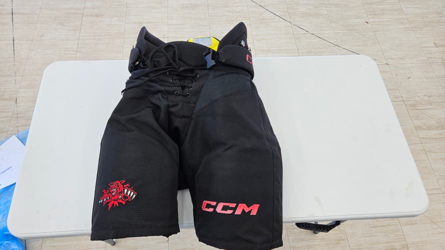 Men's Senior Medium CCM HPTK Hockey Pants Pro Stock (Used)
