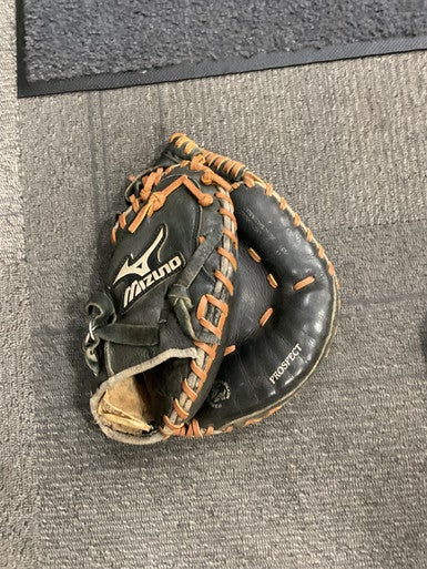Used Mizuno PROSPECT POWERCLOSE BB/SB Catchers RH Throw Black 32" 11614-S000221676