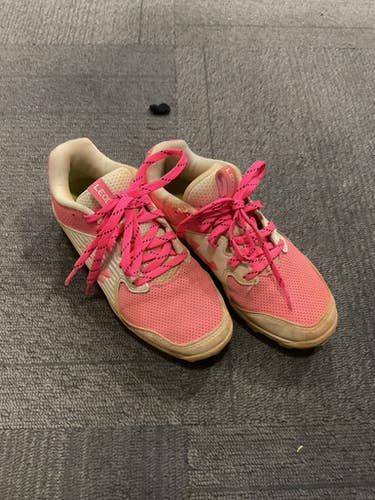 Used Under Armour LEADOFF CLEATS BB/SB Cleats Pink Junior 02 11614-S000220614